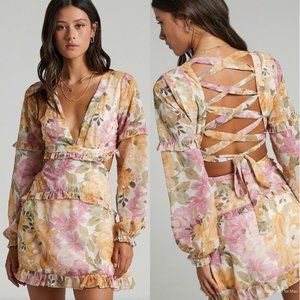 NWT Showpo Wait On The Dance Floor Floral Dress US Sz 4